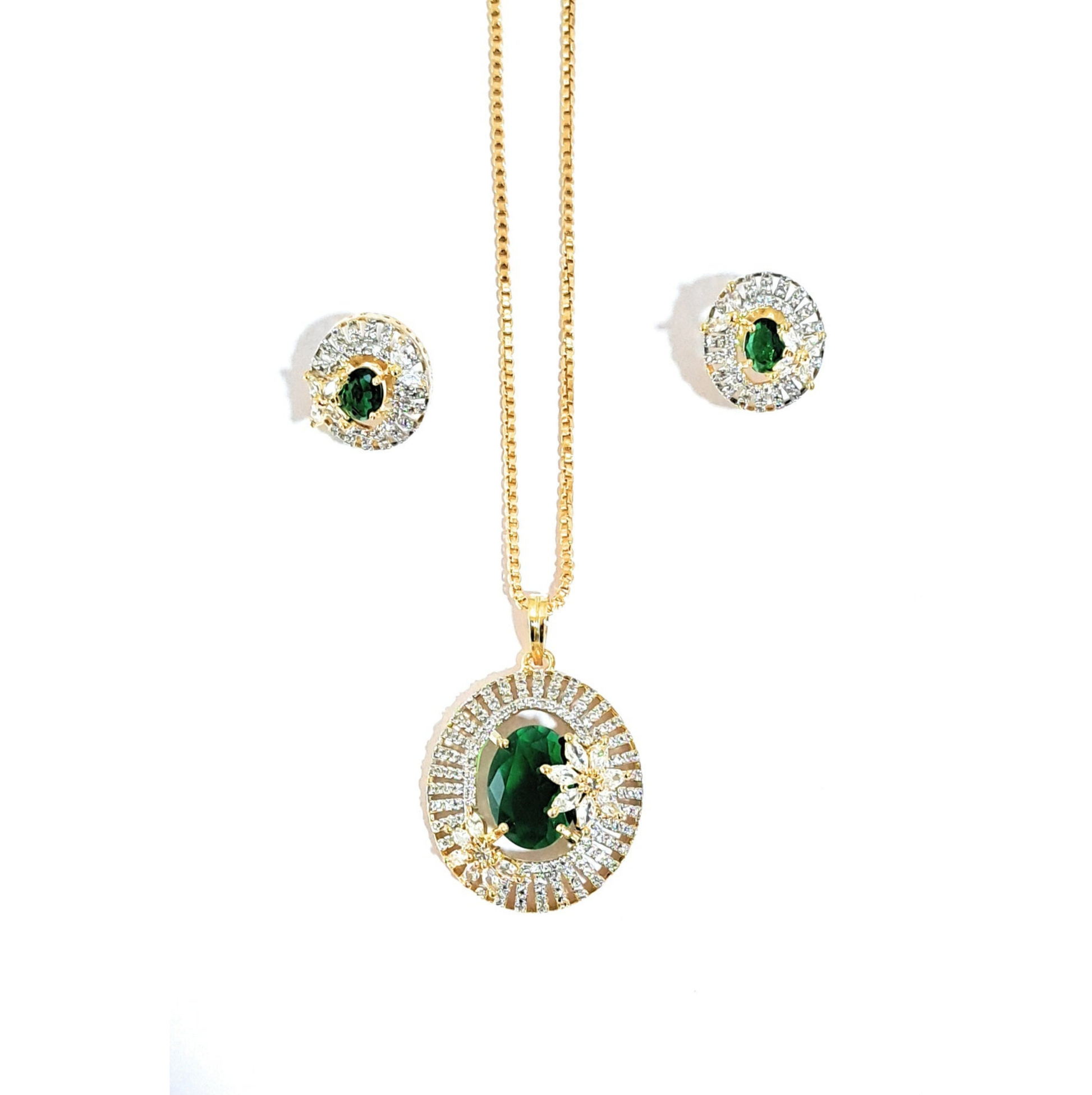 Oval Centre Piece And White American Diamond Locket Set