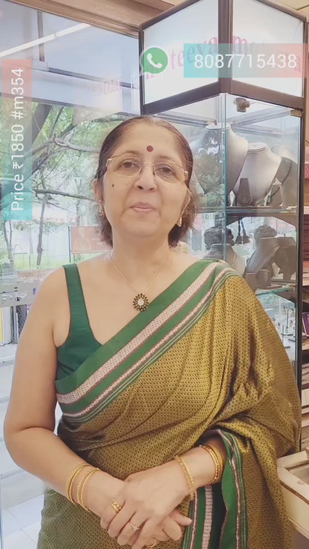 Green Pear Shaped and White American Diamonds Cluster Set