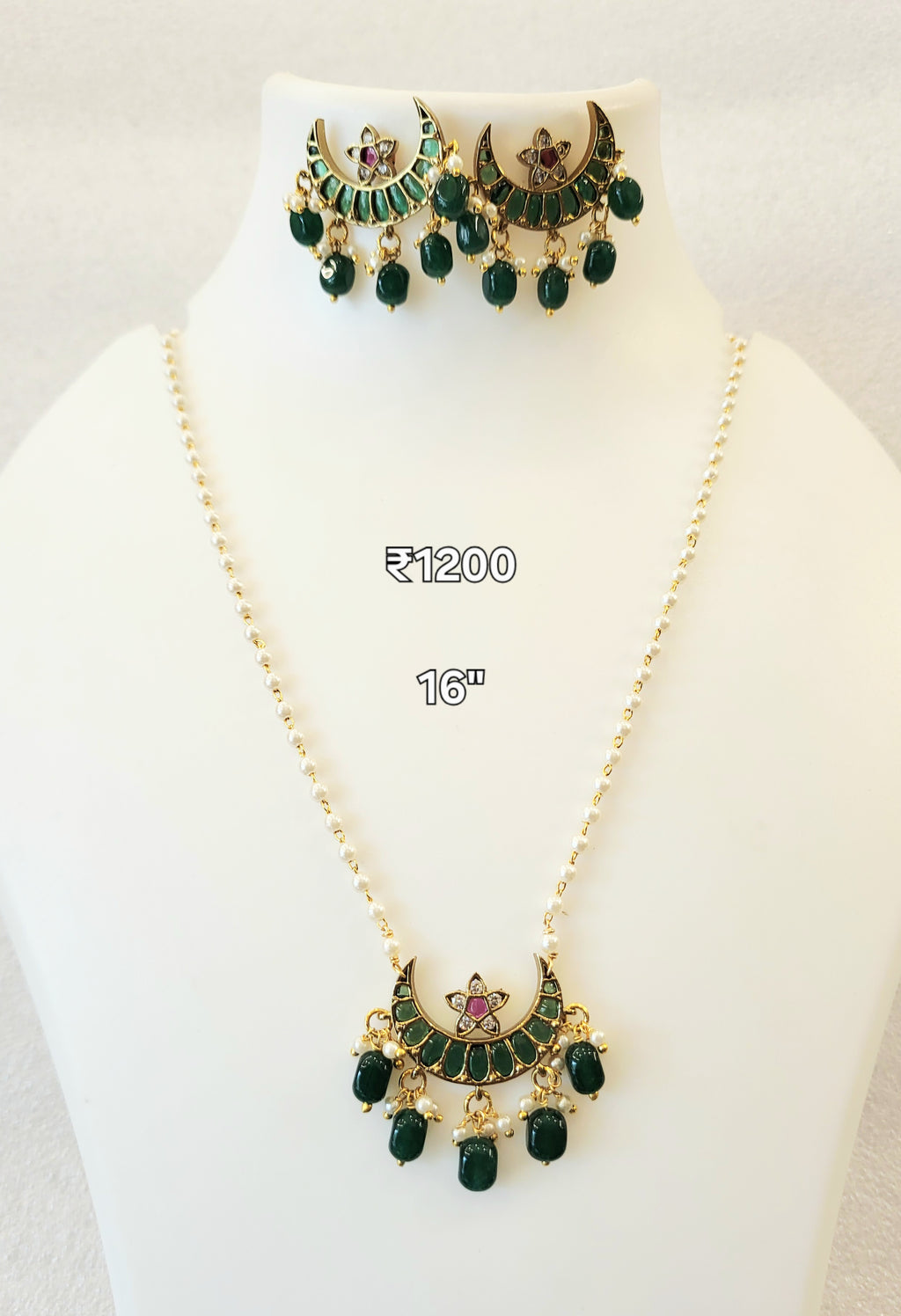 Chandrakor Set with Red White Star Green Pota (Uncut) Stones  m538