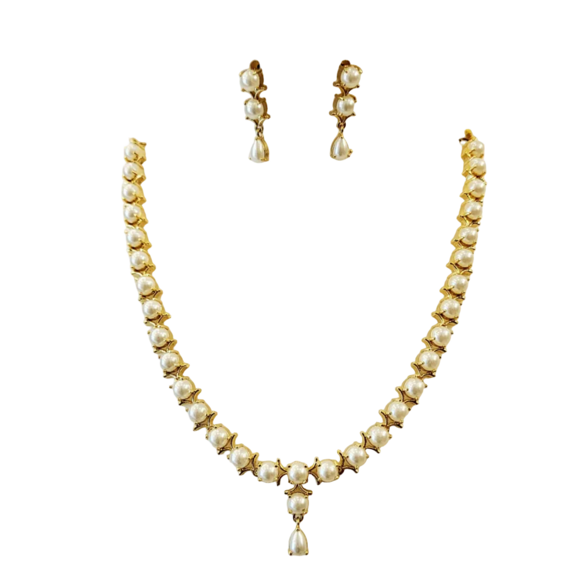 Pearl Necklace With V Design m555