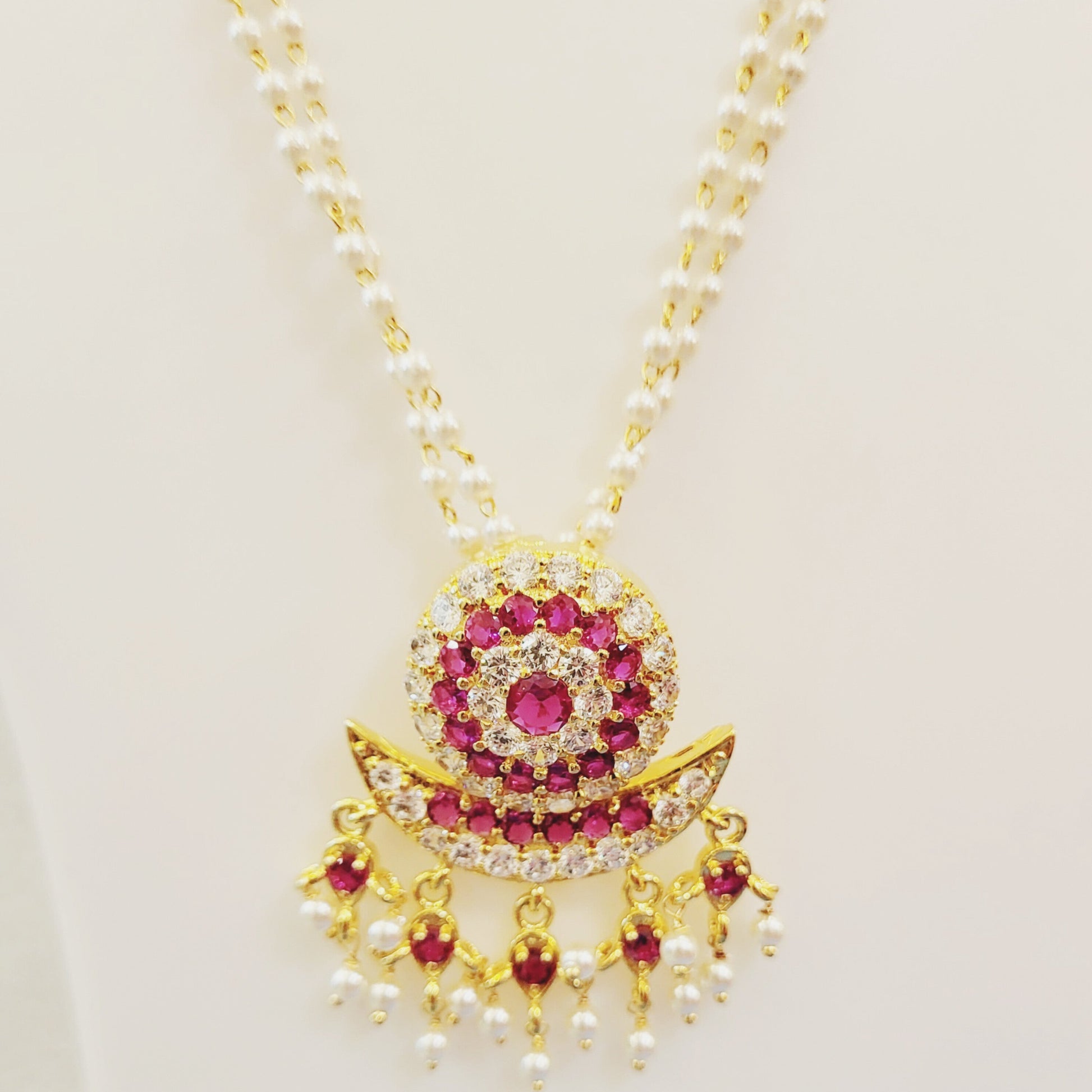 Chandrakor Set Small Earrings PEN1000